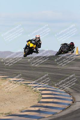 media/Nov-16-2025-Race Pace (Sun) [[8c5fa54630]]/Verified Riders/1-Turns 9 and 10 (925am)/